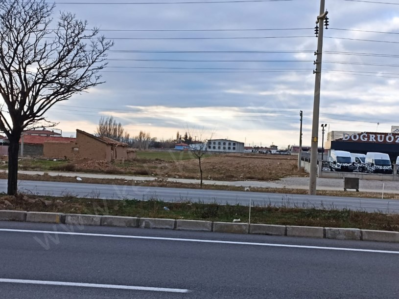ÇEVRE YOLUNDA SATILIK TİCARİ ARSA