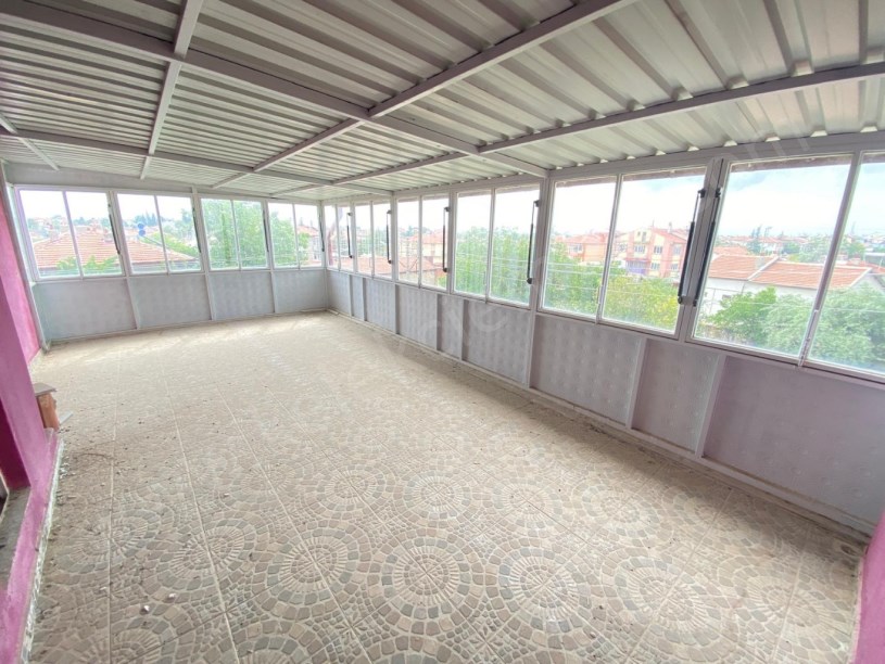 MÜSLÜMANA MAHALLESİ ATATÜRK CADDESİNDE 3 KATLI BİNA