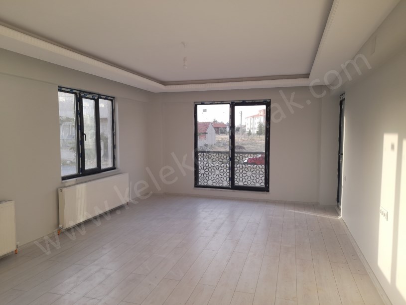 SELÇUKLU MAHALLESİ VİŞNE SOKAKTA  LÜKS VİLLA
