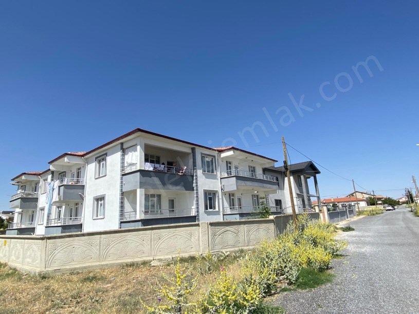 SELÇUKLU MAHALLESİ VİŞNE SOKAKTA SATILIK 2+1