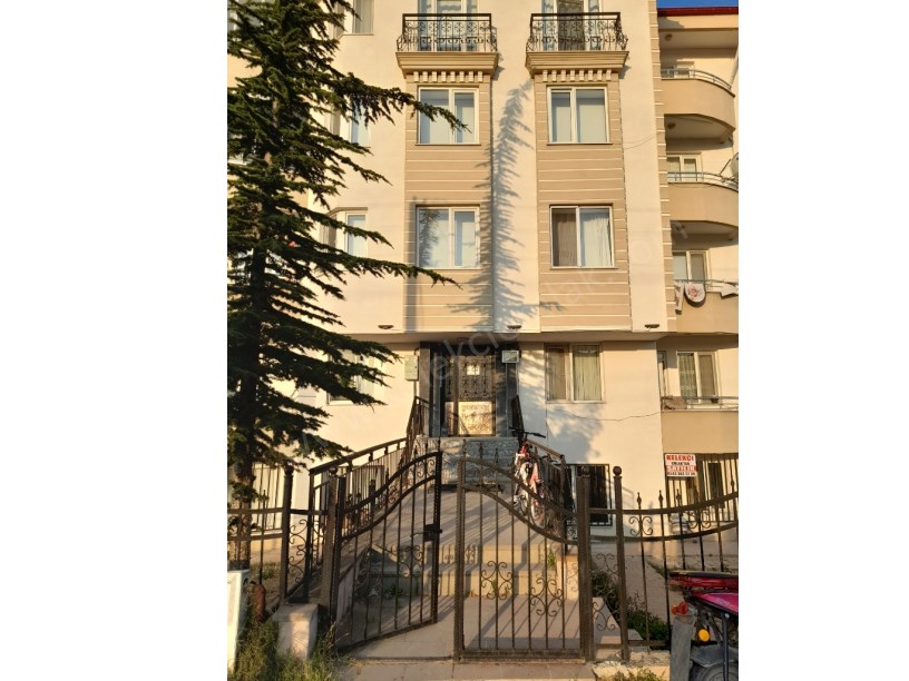 KIRKGÖZ MAHALLESİ İSTASYON CADDESİNDE BAHÇE KATTA 3+1 DAİRE