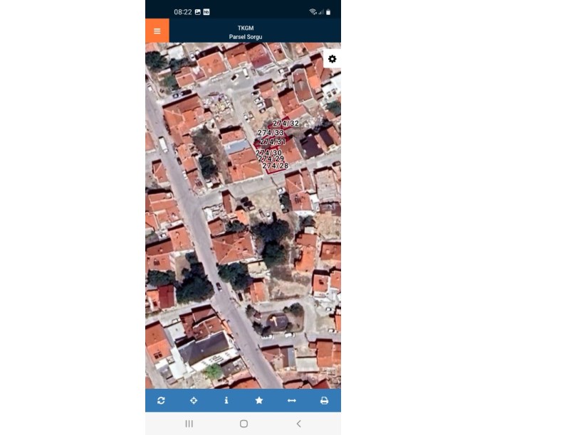 BEKİRAĞA MAHALLESİ HACI AHMET CADDESİNDE  ARSA