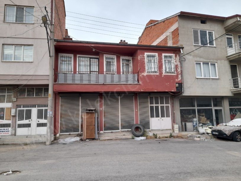 PERŞEMBE PAZARINDA DÜKKAN+MESKEN
