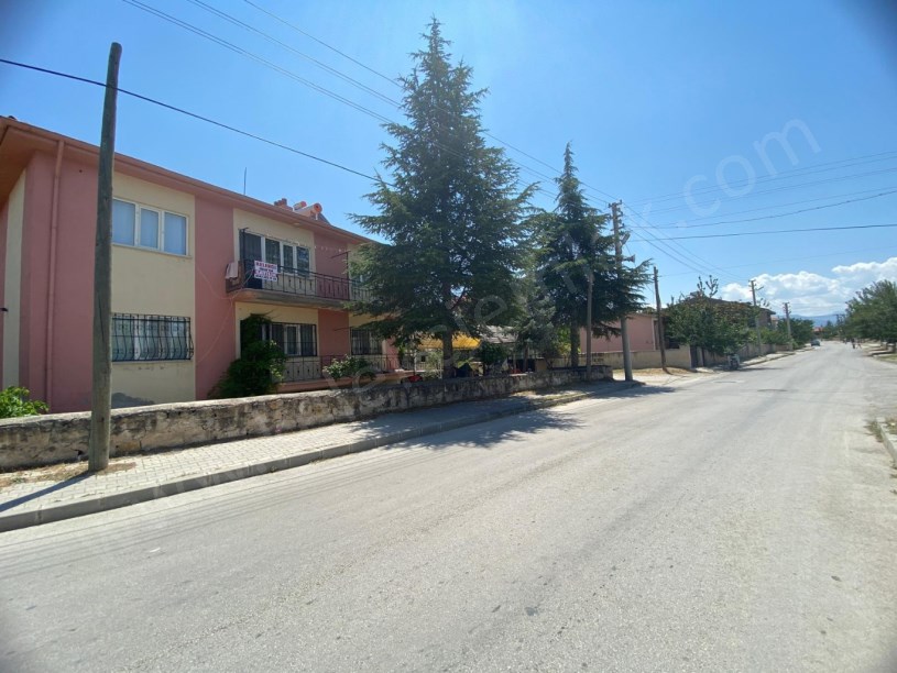 BAĞLARÜSTÜ  LEVENT CADDESİNDE MÜSTAKİL BİNA
