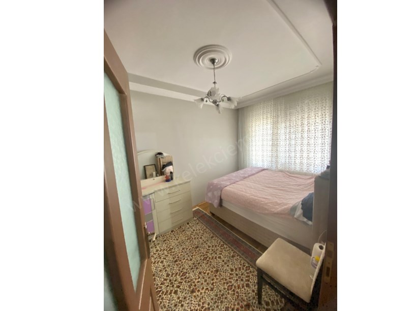 BAĞLARÜSTÜ  LEVENT CADDESİNDE MÜSTAKİL BİNA