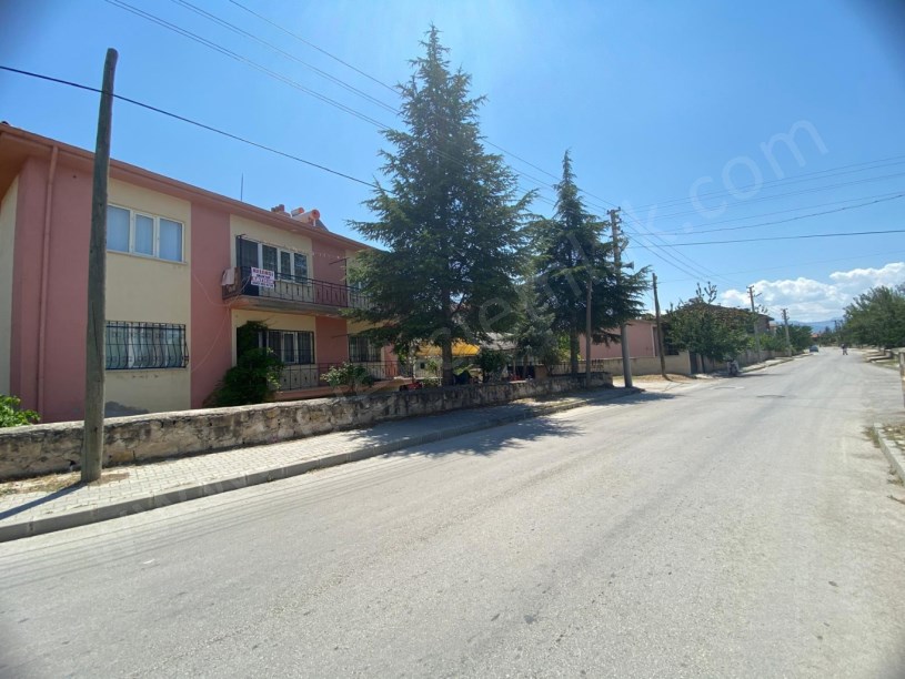 BAĞLARÜSTÜ  LEVENT CADDESİNDE MÜSTAKİL BİNA