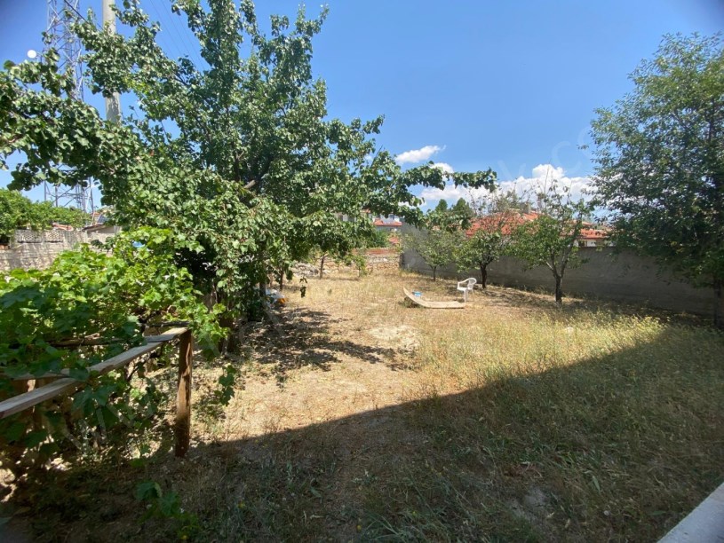 BAĞLARÜSTÜ  LEVENT CADDESİNDE MÜSTAKİL BİNA