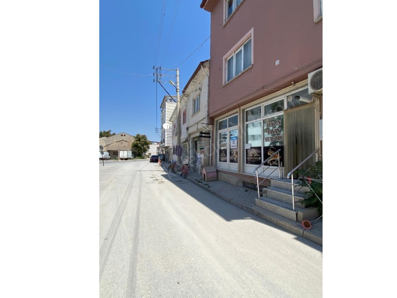 İMARET MAHALLESİNDE DÜKKAN+MESKEN