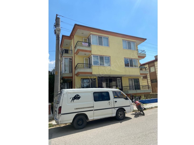 KÜTÜPHANE ARKASINDA SATILIK 3+1 DAİRE