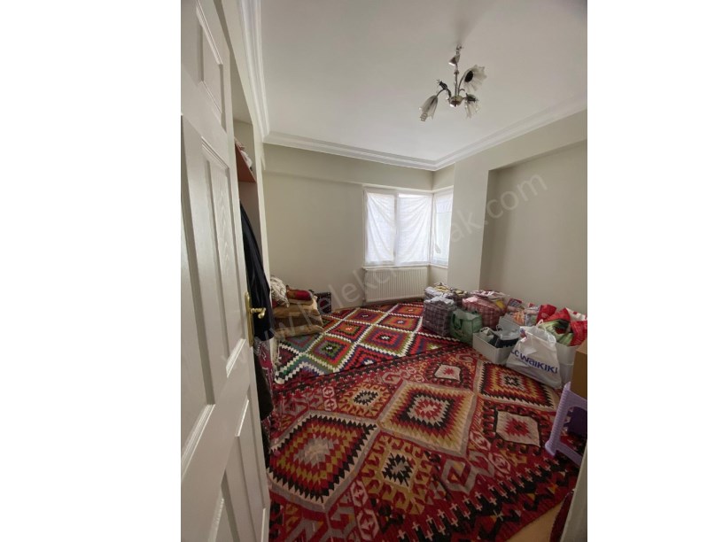 KÜTÜPHANE ARKASINDA SATILIK 3+1 DAİRE