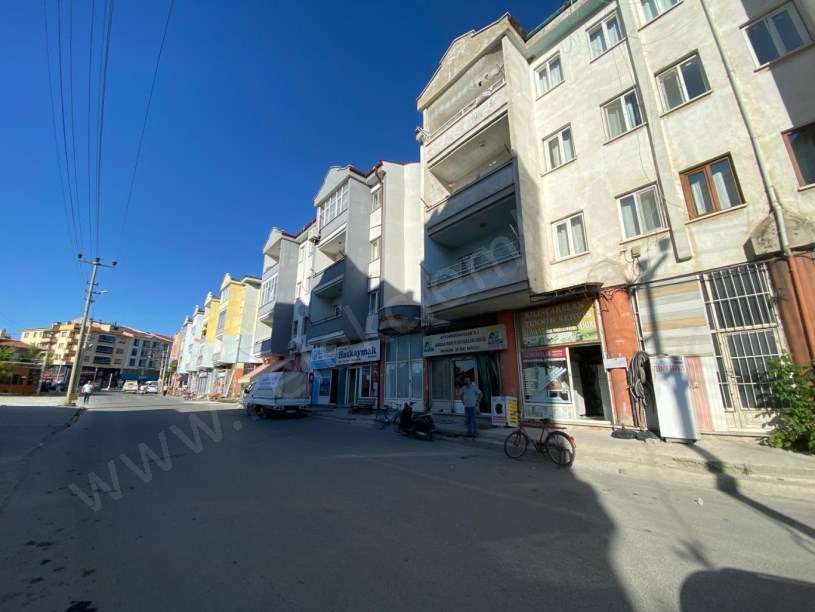 İMARET EVLERİNDE SATILIK 3+1 DAİRE