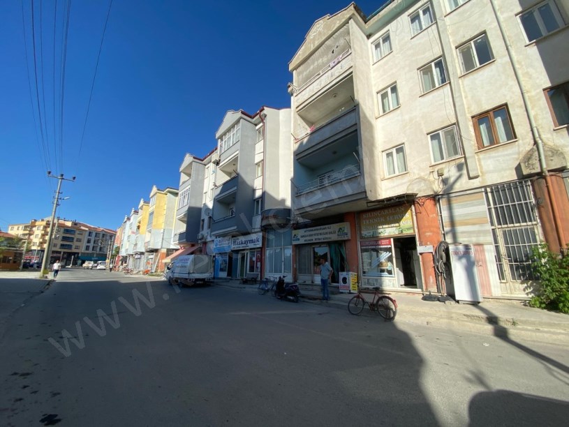 İMARET EVLERİNDE SATILIK 3+1 DAİRE