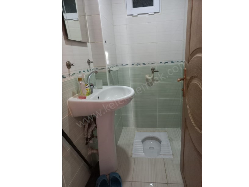 KONAK MAHALLESİ SARAY CADDESİNDE SATILIK 2+1