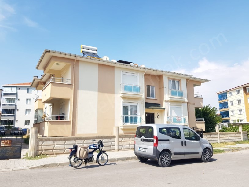 KONAK MAHALLESİ SARAY CADDESİNDE SATILIK 2+1