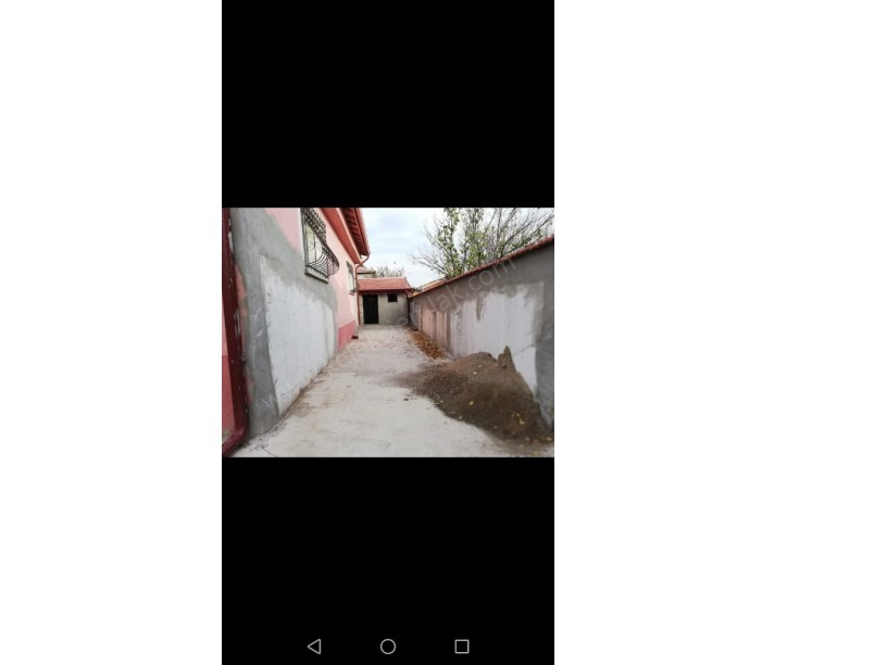 YAKUPŞEVKİ PAŞA MAHALLESİNDE CEMALİOĞLU CAMİİ YANINDA MÜSTAKİL EV VE ARSA