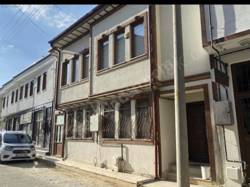 ALACA MAHALLESİ ÇOTUROĞLU SOKAKTA TRİBLEKS VİLLA