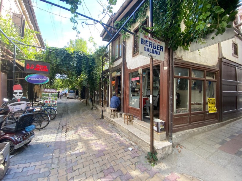 BUĞDAY PAZARINDA DÜKKAN
