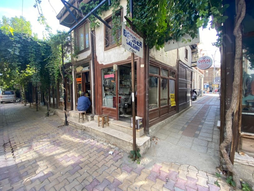 BUĞDAY PAZARINDA DÜKKAN