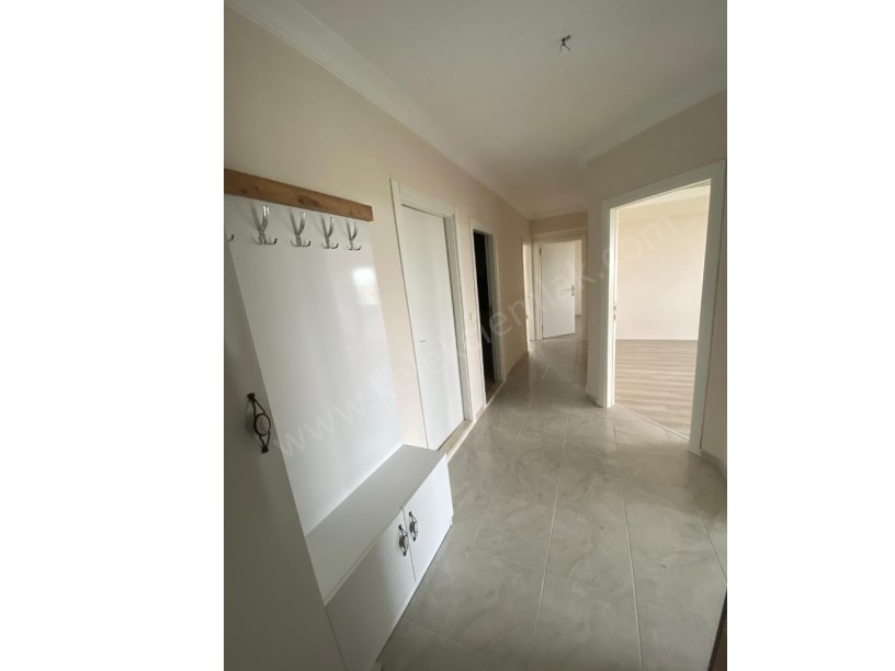 AKCAN PARKI KARŞISINDA YİĞİTEVLER APARTMANINDA SATILIK 2+1