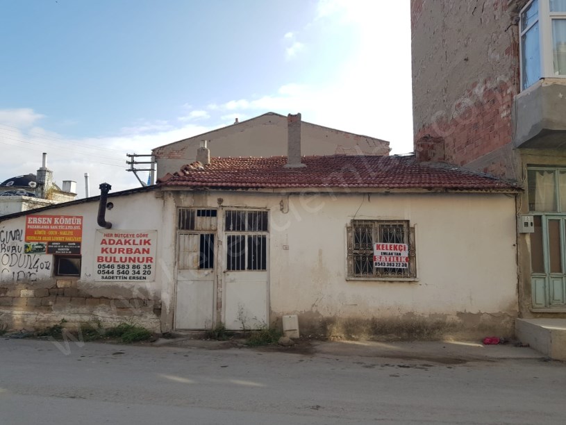 BÜYÜK HAMAM YANINDA ARSA