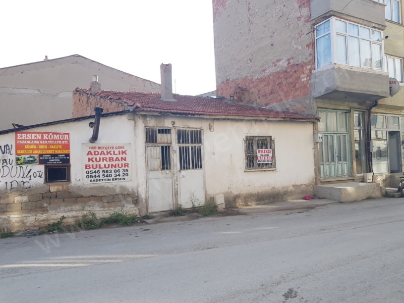 BÜYÜK HAMAM YANINDA ARSA