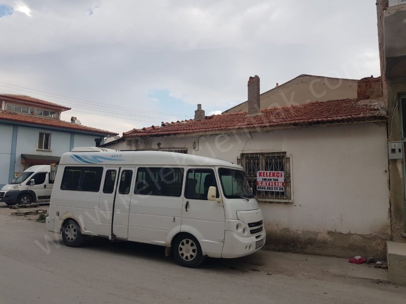 BÜYÜK HAMAM YANINDA ARSA