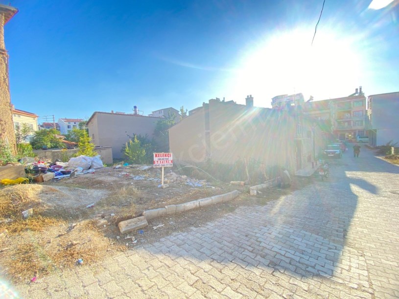 YENİCE MAHALLESİ DİBEKBAŞI SOKAKTA  2 ADET ARSA