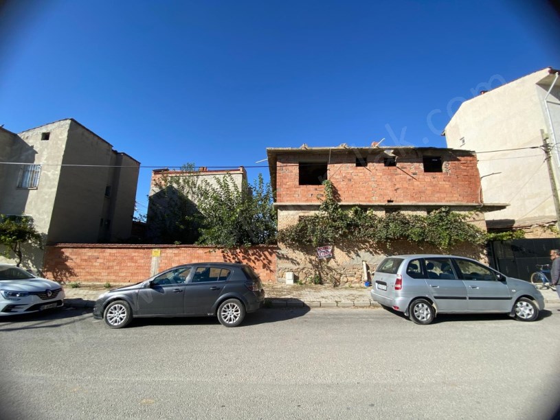 ERKMEN MAHALLESİ KORKUTBEY CADDESİNDE 2 KATLI EV+ARSA
