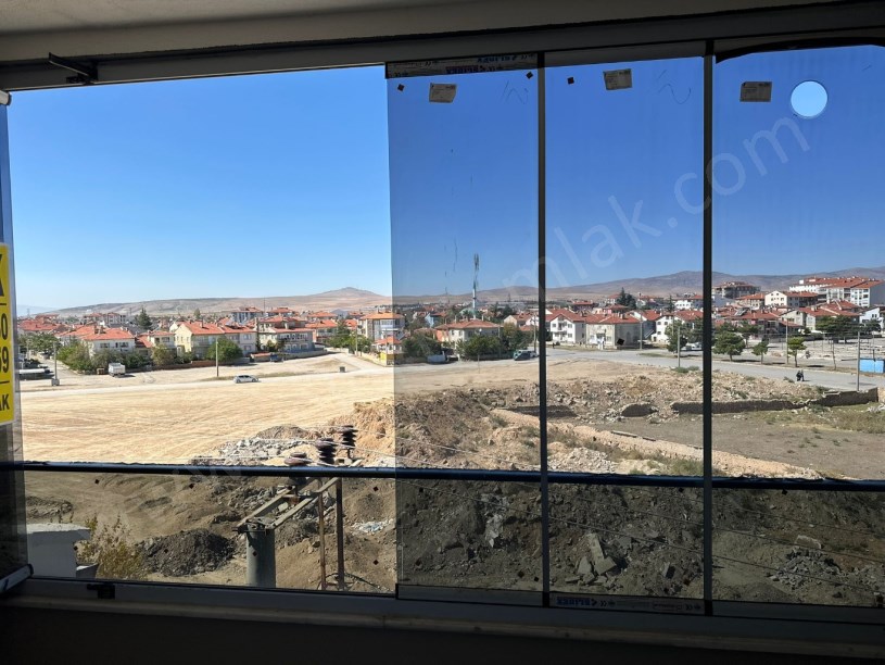 PERŞEMBE PAZARI YANINDA LÜKS 3+1 DAİRE