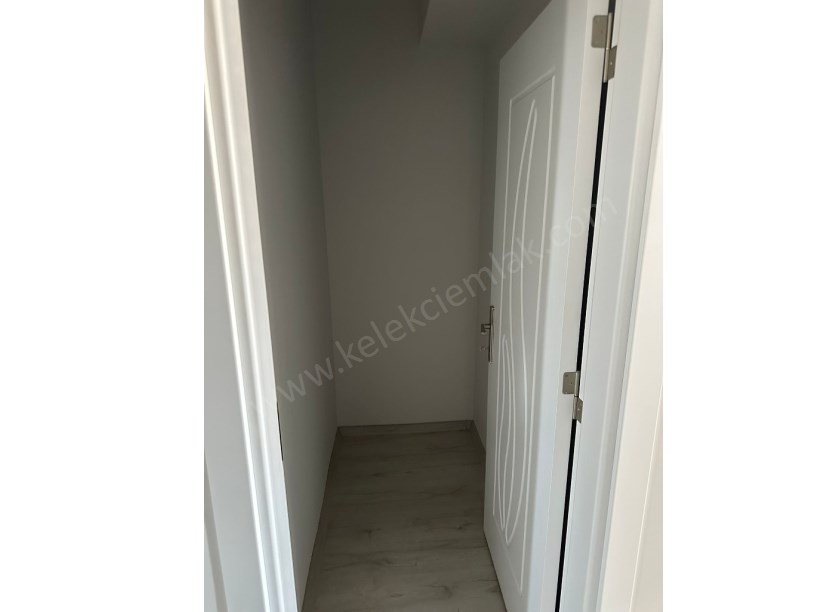 PERŞEMBE PAZARI YANINDA LÜKS 3+1 DAİRE