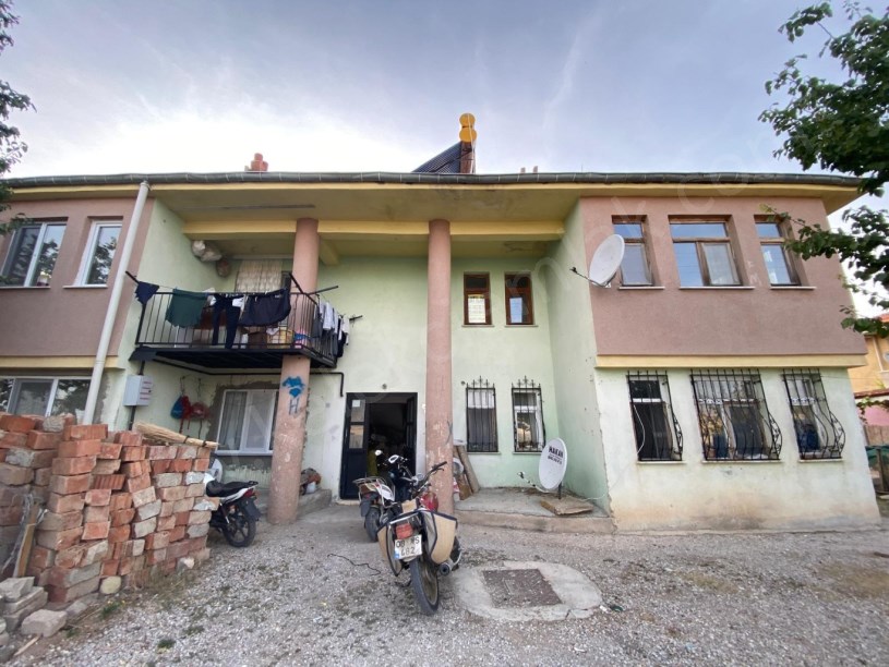 DEPREM EVLERİNDE SATILIK 3+1