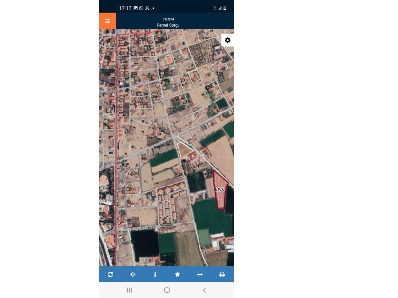 TOKİ ARKASINDA  YOLA CEPHELİ TARLA 