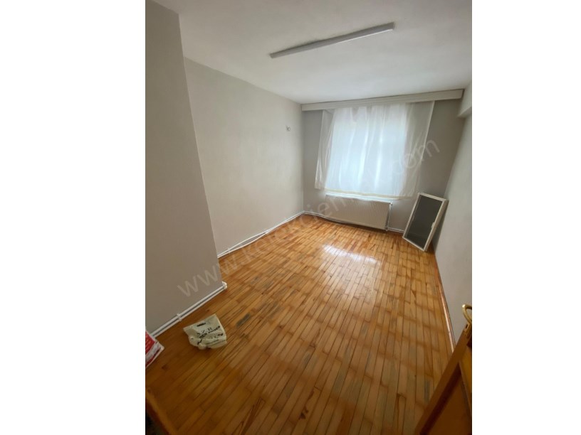SELÇUKLU MAHALLESİNDE  EŞYALI 3+1 DAİRE