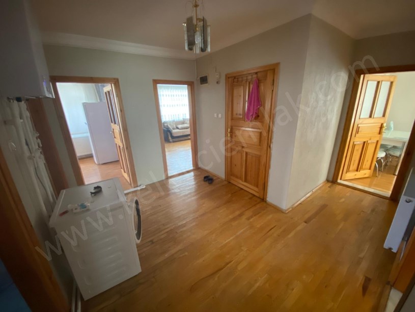 SELÇUKLU MAHALLESİNDE  EŞYALI 3+1 DAİRE