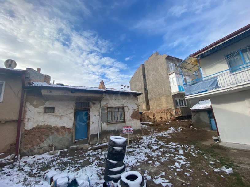 HASTANE MAHALLESİNDE ARSA