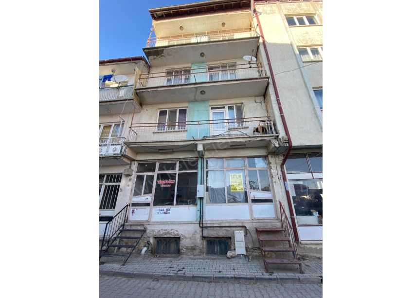 HASIR PAZARINDA SATILIK DÜKKAN+3 KAT MESKEN