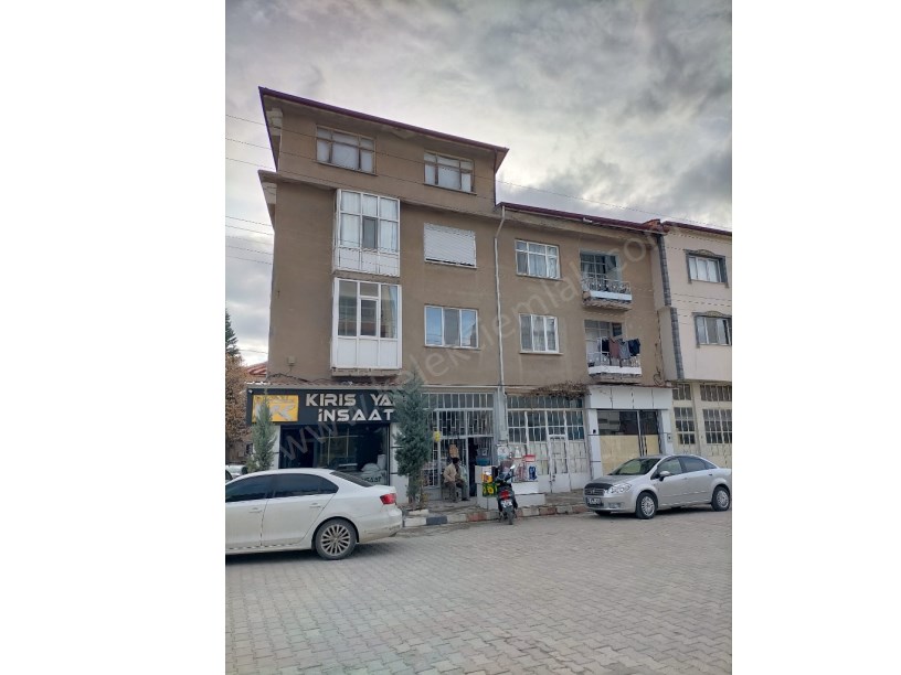 ESKİ SANAYİ SİTESİNDE DÜKKAN
