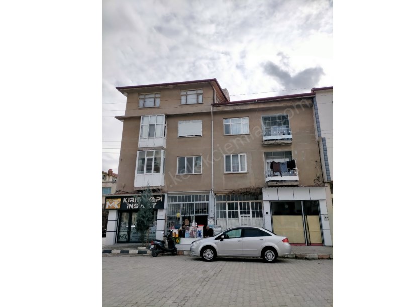 ESKİ SANAYİ SİTESİNDE DÜKKAN
