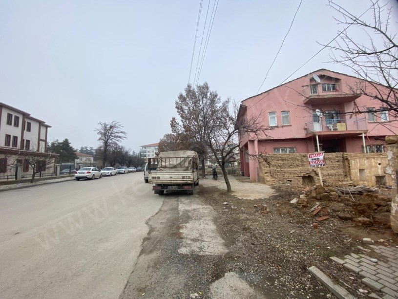 YENİ ADLİYE ARKASINDA ARSA