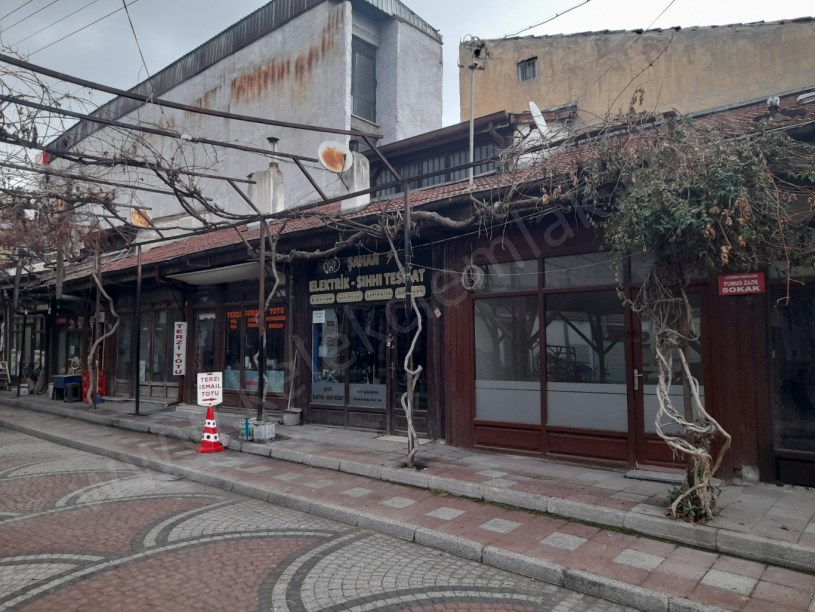 BUĞDAY PAZARINDA KİRALIK DÜKKAN