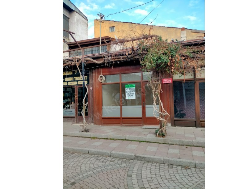 BUĞDAY PAZARINDA KİRALIK DÜKKAN