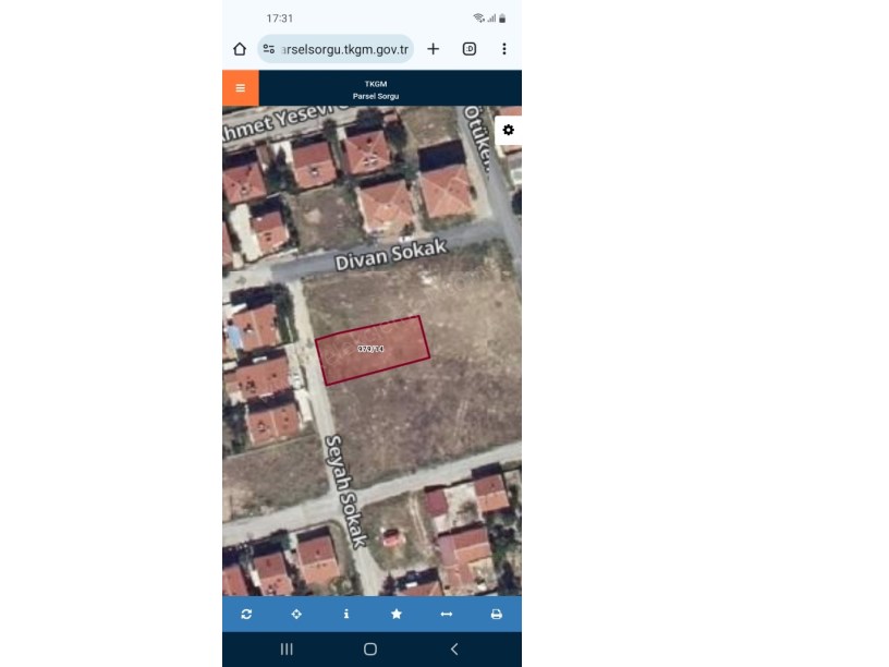 KONAK MAHALLESİNDE ARSA