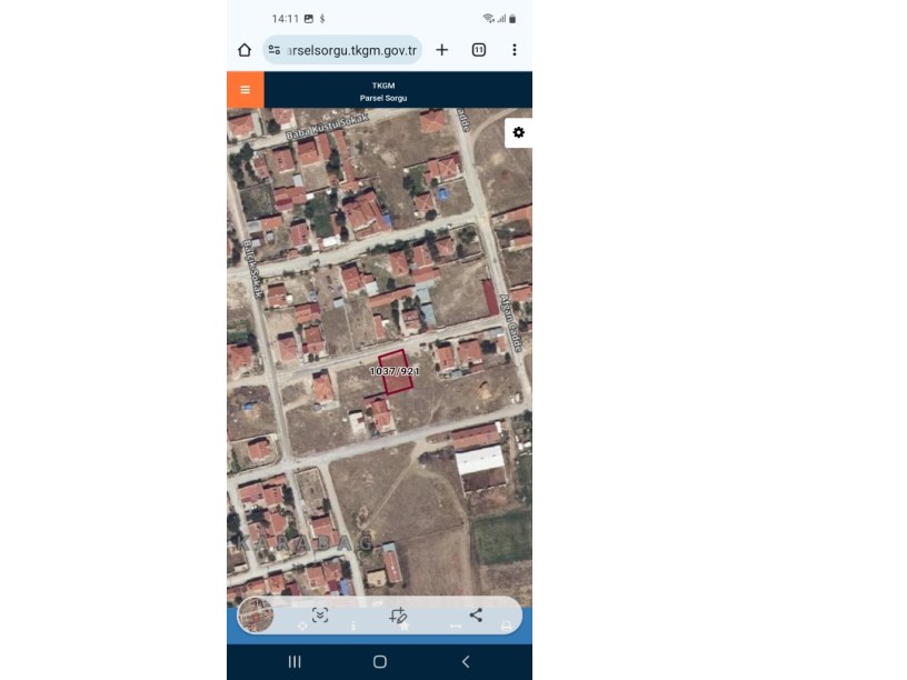 KALE MAHALLESİNDE ARSA
