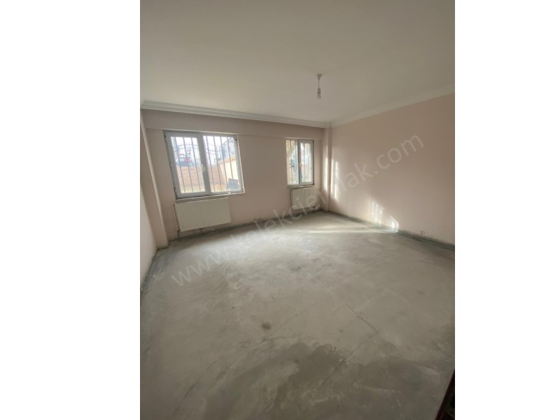 KIRKGÖZ MAHALLESİ İSTASYON CADDESİNDE KİRALIK 3+1