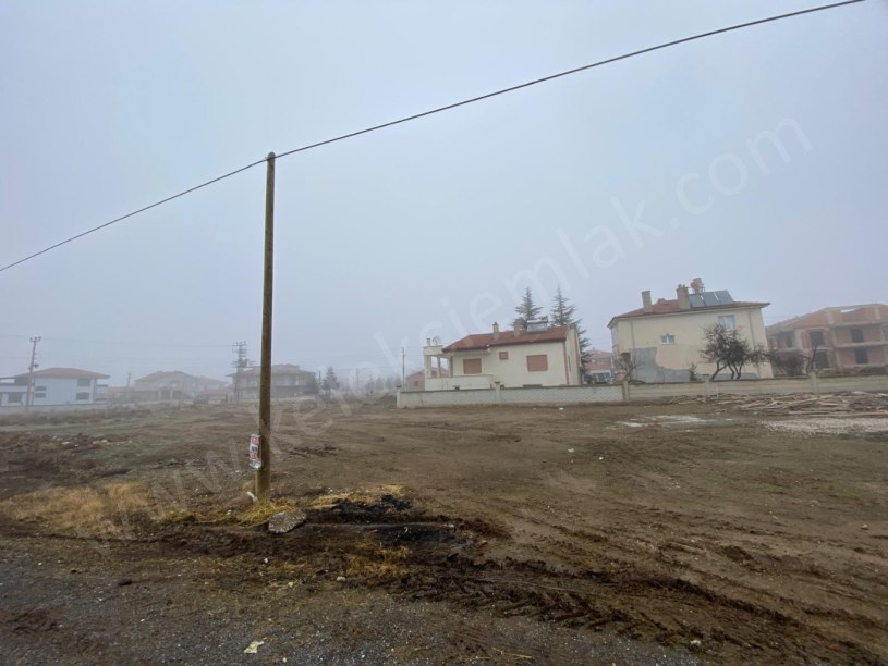 SELÇUKLU MAHALLESİ YILMAZ SOKAKTA 2 ADET GÜNEY CEPHELİ ARSA 