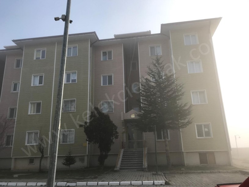 TOKİ F5 B BLOKTA ARA KATTA KİRALIK 2+1