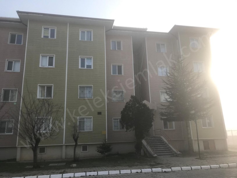 TOKİ F5 B BLOKTA ARA KATTA KİRALIK 2+1