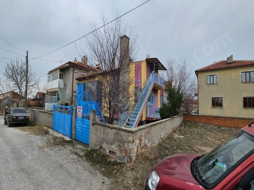 BADEMLİ MAHALLESİNDE MÜSTAKİL BİNA