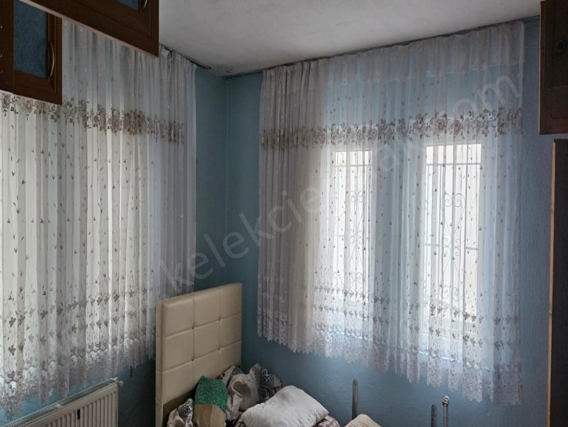 BADEMLİ MAHALLESİNDE MÜSTAKİL BİNA