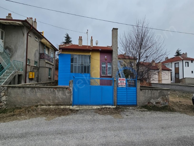 BADEMLİ MAHALLESİNDE MÜSTAKİL BİNA